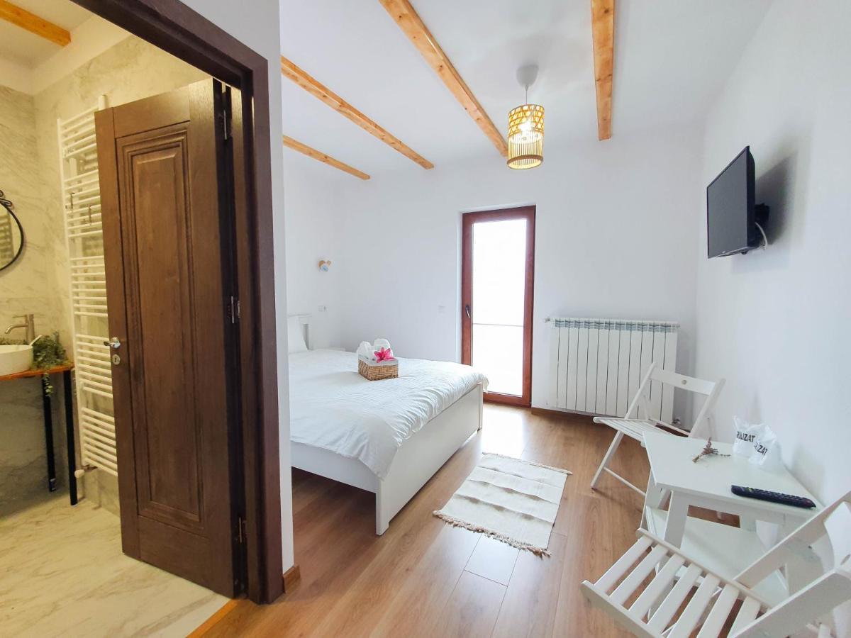 Domeniul Acasa In Vadu Izei Maramu Hotel Buitenkant foto